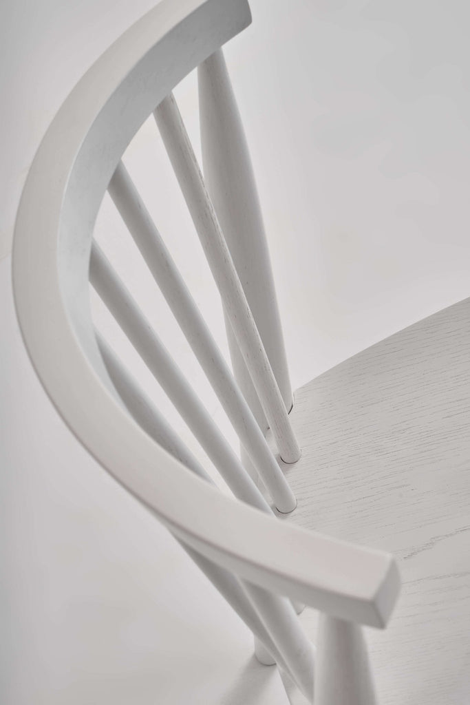 REQUIN CHAIR - WHITE.